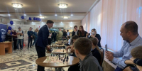 Шах, мат и «Артек»: гроссмейстер Карякин обучит детей из семей СВО игре, а лучшие отправятся на море - Regions.Ru